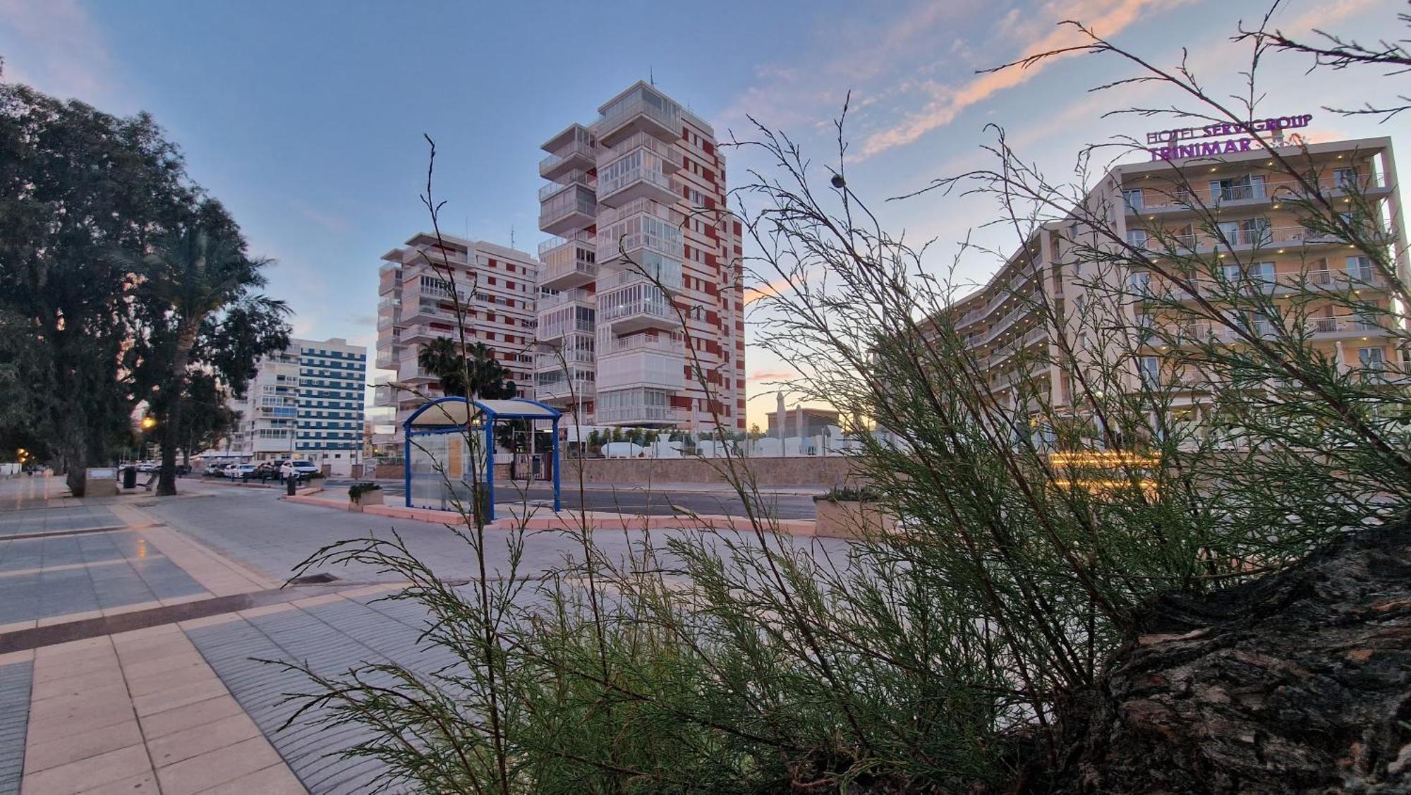 Apartamento De 1 Habitacion Frente Al Mar Y Con Piscina Apartment Benicassim Bagian luar foto